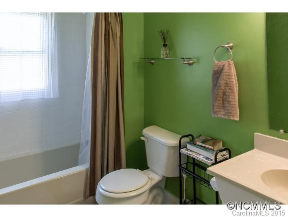 191 Oak Terrace - Photo 19