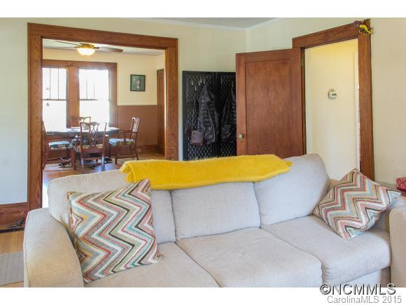 191 Oak Terrace - Photo 6