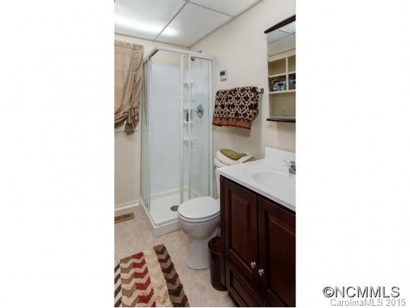 207 PINE TREE COURT - Photo 11