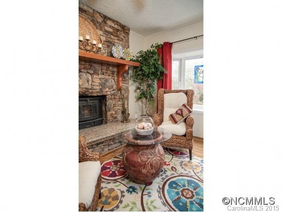 207 PINE TREE COURT - Photo 6