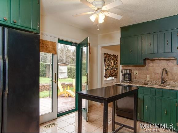 207 PINE TREE COURT - Photo 10