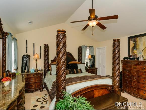 15 Stonebury Drive - Photo 13