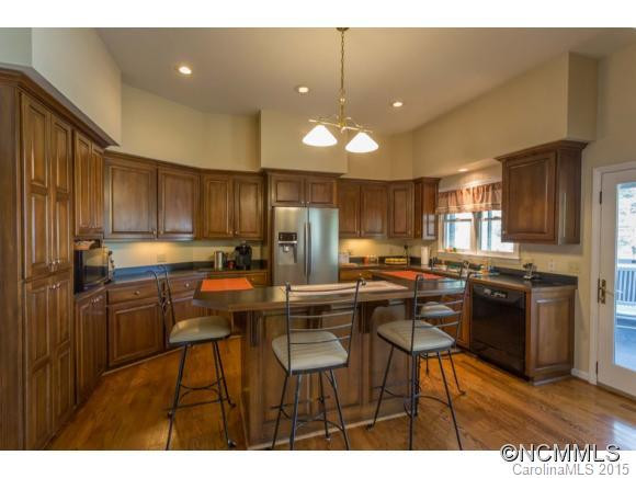 2714 Lakeridge Court - Photo 2