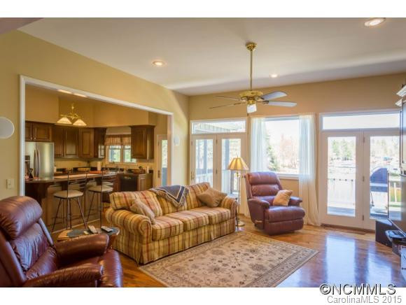 2714 Lakeridge Court - Photo 13