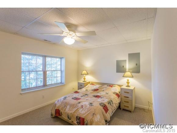 2714 Lakeridge Court - Photo 14