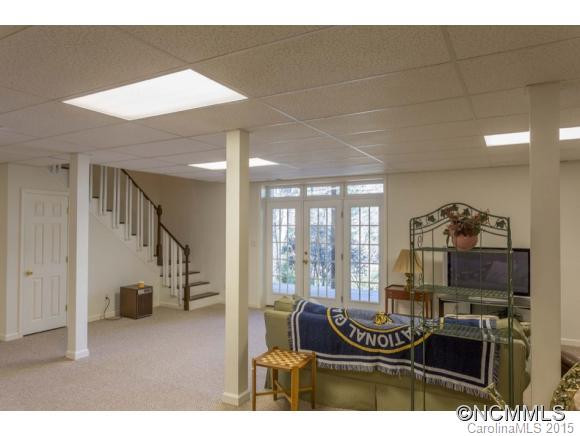 2714 Lakeridge Court - Photo 16