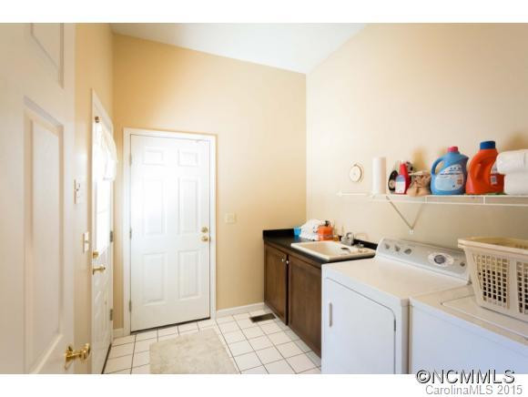 2714 Lakeridge Court - Photo 4