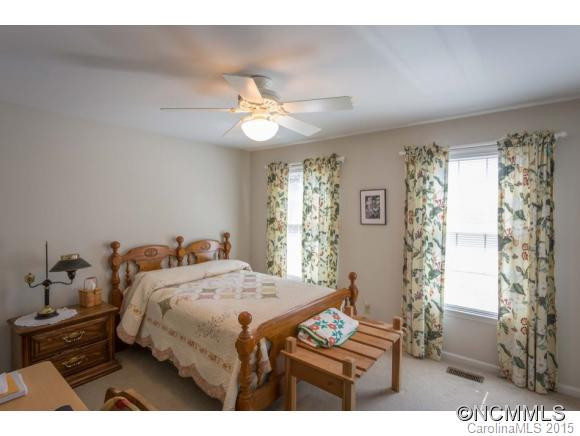 2714 Lakeridge Court - Photo 8