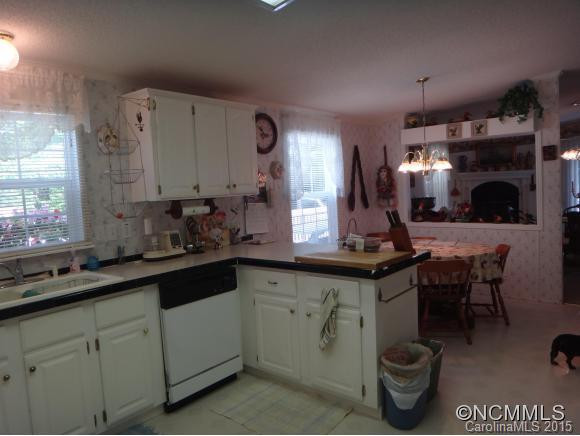 74 Stratford Drive - Photo 6