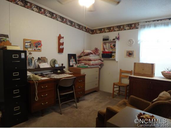 74 Stratford Drive - Photo 10