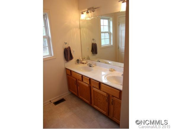 101 Windevere Ct - Photo 11