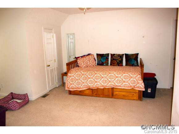 101 Windevere Ct - Photo 13