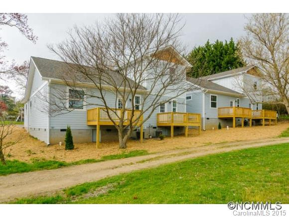 105 Bridge St. - Photo 2