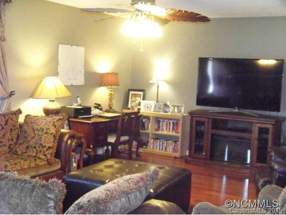130 Asheland Dr - Photo 2