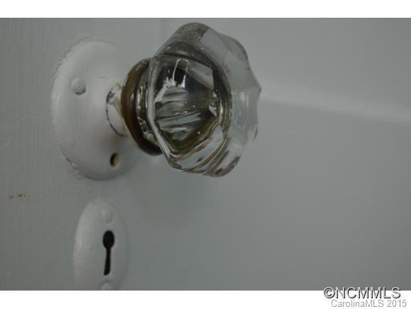 199 Edgewood Road - Photo 9