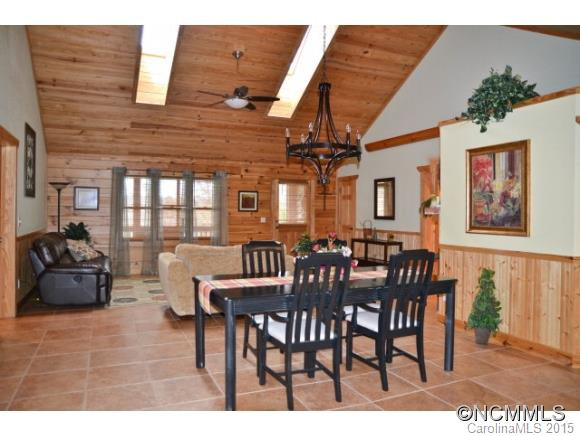 47 Saratoga Drive - Photo 12