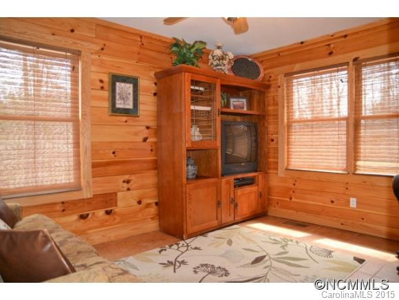 47 Saratoga Drive - Photo 17