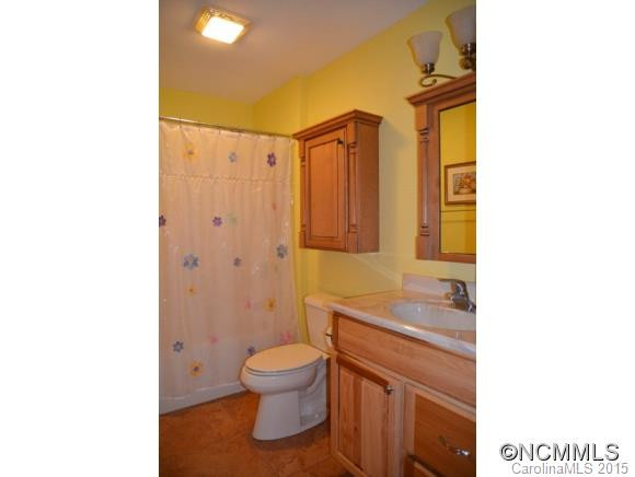 47 Saratoga Drive - Photo 18