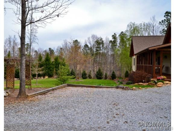 47 Saratoga Drive - Photo 4