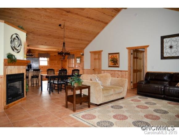 47 Saratoga Drive - Photo 7