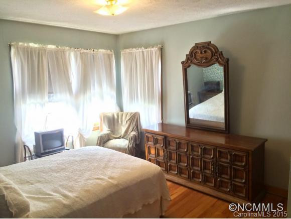 217 N Whitted - Photo 12