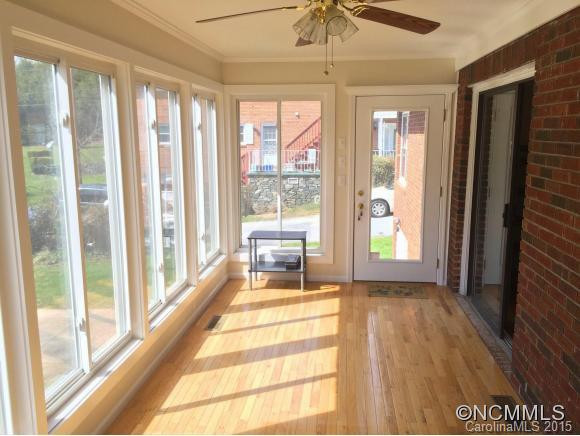 217 N Whitted - Photo 17