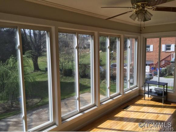 217 N Whitted - Photo 18