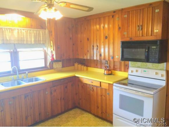 217 N Whitted - Photo 8