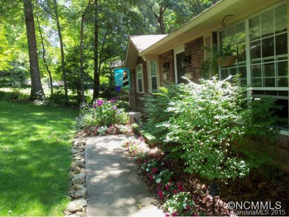 211 Pine Street - Photo 2