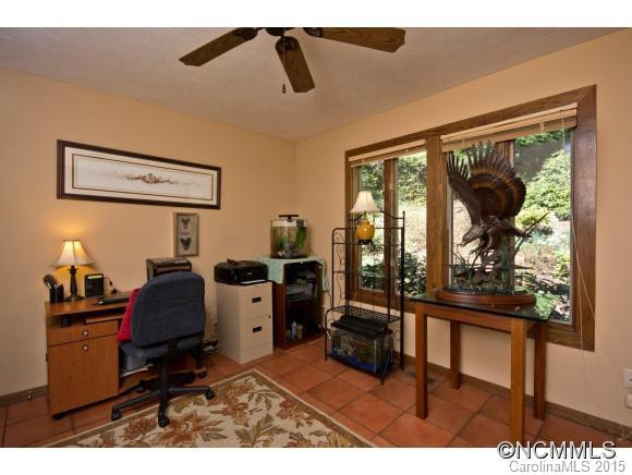 214 Pheasant Run - Photo 15