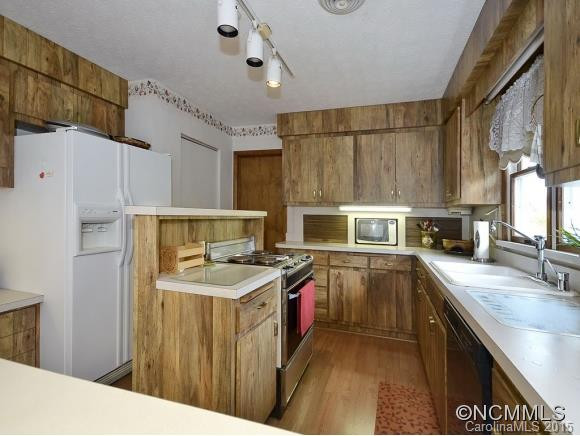 19 LANE STREET - Photo 5