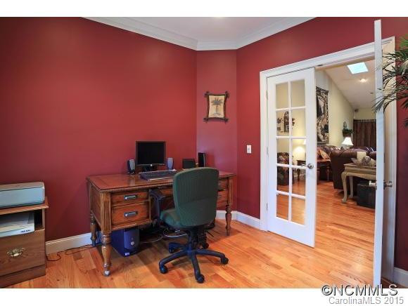 312 Benjamin Way - Photo 11