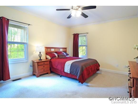312 Benjamin Way - Photo 12