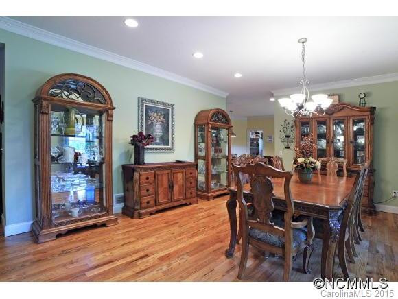312 Benjamin Way - Photo 7
