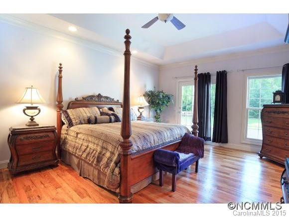 312 Benjamin Way - Photo 8