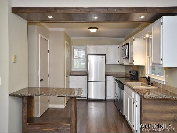 665 APPLE TREE COURT - Photo 2