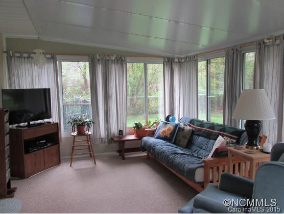 123 Underhill Road - Photo 7