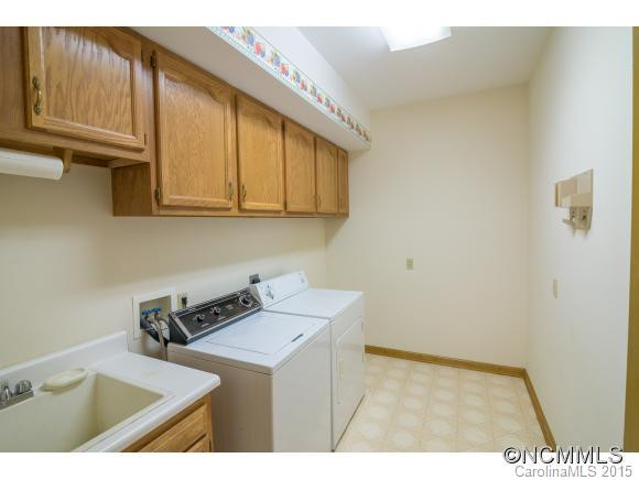 303 Pinnacle Dr - Photo 15
