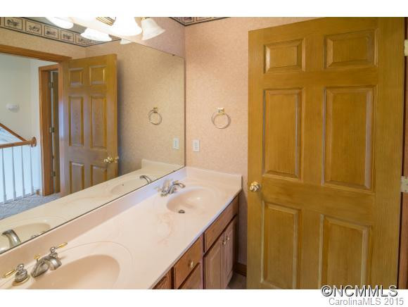 303 Pinnacle Dr - Photo 17