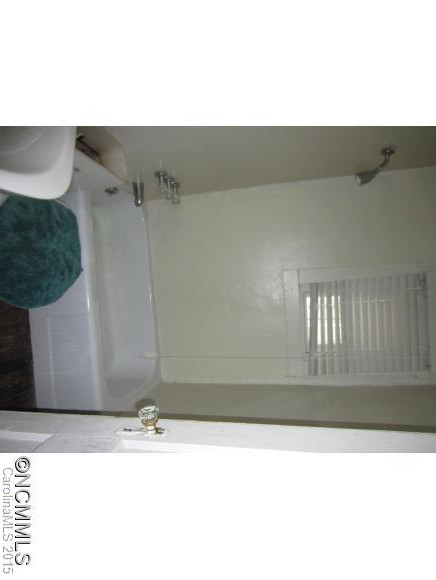 105 Buchanan Ave - Photo 13
