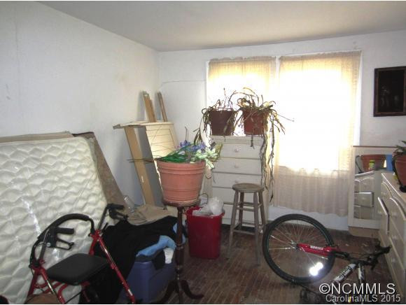 105 Buchanan Ave - Photo 6