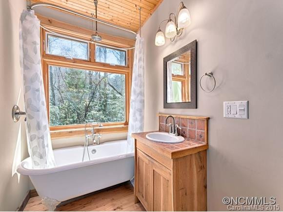 17 KNOLL HILL LANE - Photo 13