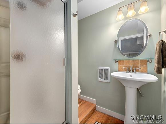 17 KNOLL HILL LANE - Photo 19