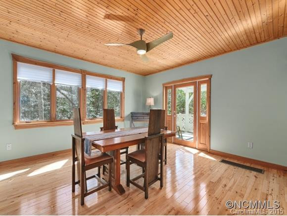 17 KNOLL HILL LANE - Photo 8