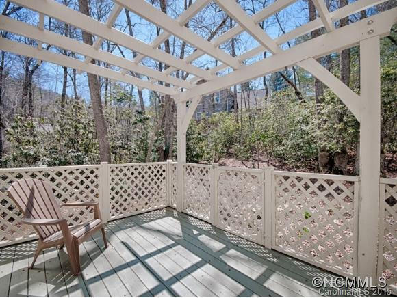 17 KNOLL HILL LANE - Photo 10