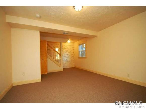 208 Westwood Place - Photo 18