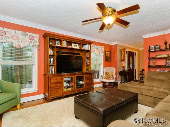 20 Shelby Drive - Photo 4