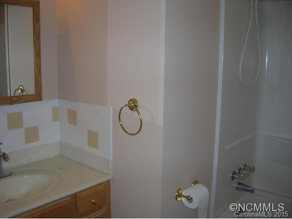 411 Vance Street - Photo 12