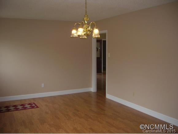 411 Vance Street - Photo 4