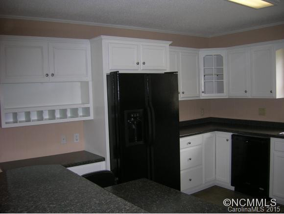 411 Vance Street - Photo 7
